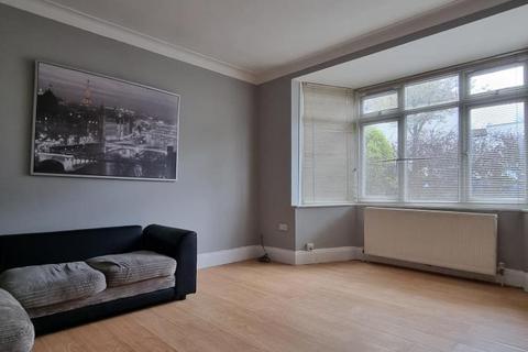 3 bedroom semi-detached house for sale, Naylor Road,  Whetstone,  N20