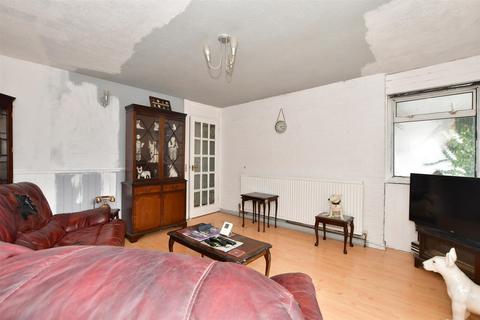 43 Cheshunts, Basildon, SS13 3NL