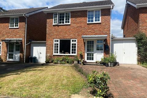 3 bedroom link detached house for sale, Stanford Rise, Sway, Lymington, Hampshire, SO41