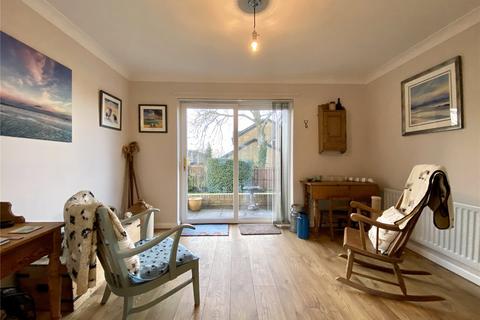 30 Dickson Drive, Hexham, NE46 2RB