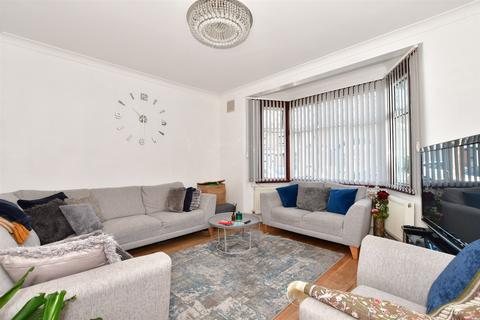5 bedroom terraced house for sale - Fourth Avenue, Manor Park, London