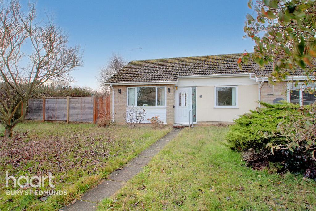 St Peters Way, Thurston, Bury St Edmunds 2 bed end of terrace house £
