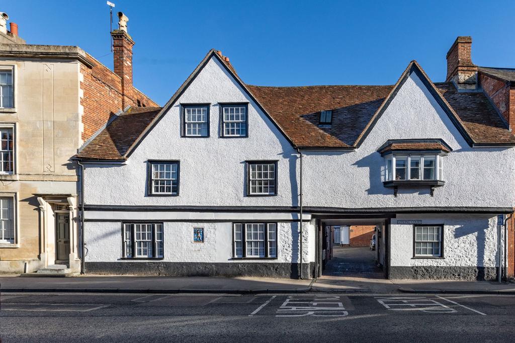 Bath Street, Abingdon, OX14 1 bed ground floor flat £229,950