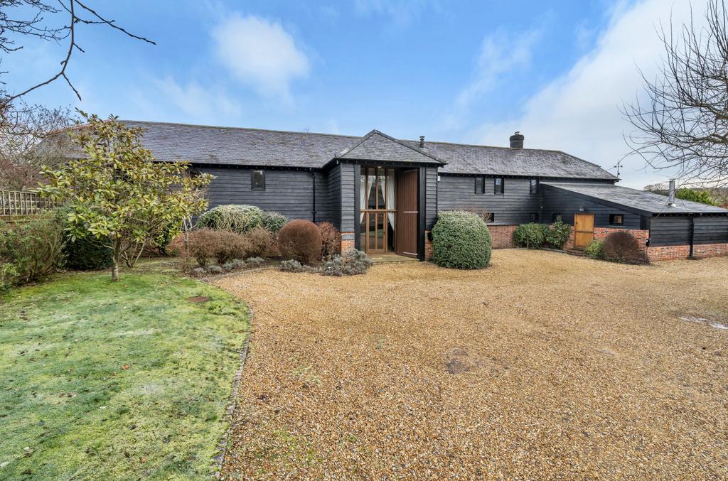 Alresford Road, Ovington, Alresford... 5 bed barn conversion - £4,500 ...