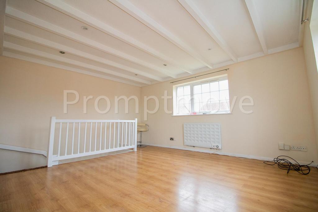 Bunting Road Luton LU4 0UU Studio £650 pcm (£150 pw)
