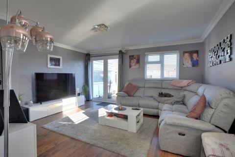 26 Tunnmeade, Ifield, Crawley, RH11 0QR