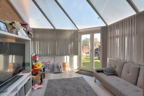 26 Tunnmeade, Ifield, Crawley, RH11 0QR