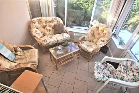 15 Willow Mount, Blackburn, BB1 9DA