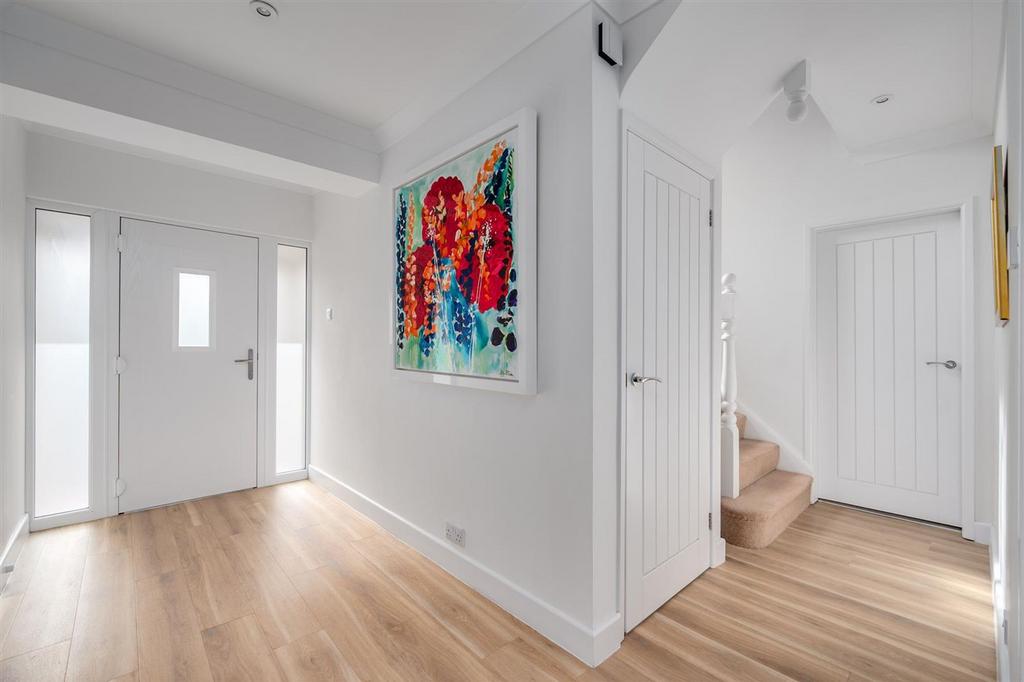 12 Hallway.jpg