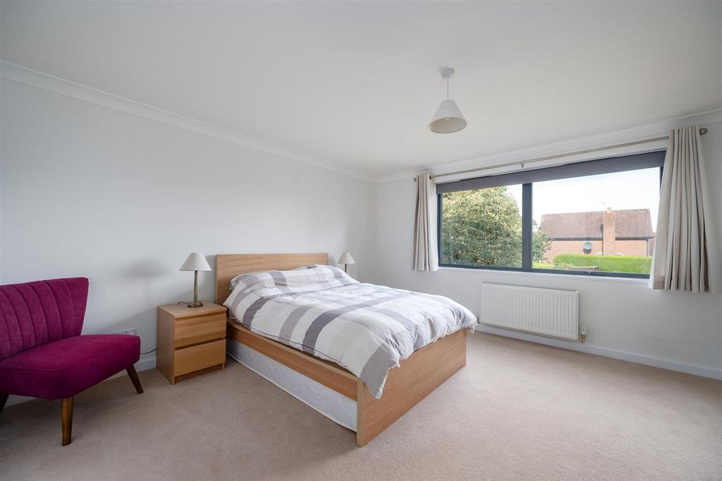 8 Bedroom 2.jpg