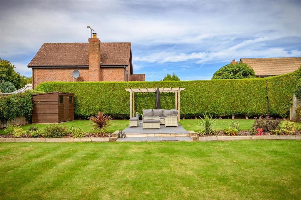 10 Garden.jpg