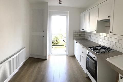 3 bedroom ground floor maisonette to rent, Maisonette 61 Goldstone Road, Hove BN3 3RG