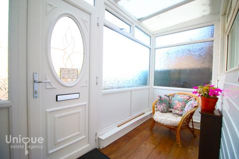 2 bedroom bungalow for sale - Woodland Avenue,  Thornton-Cleveleys, FY5