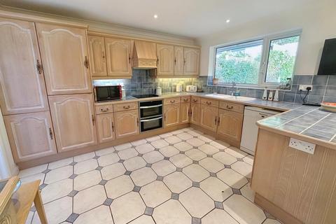 24 Avalon, Lilliput, Poole, BH14 8HT