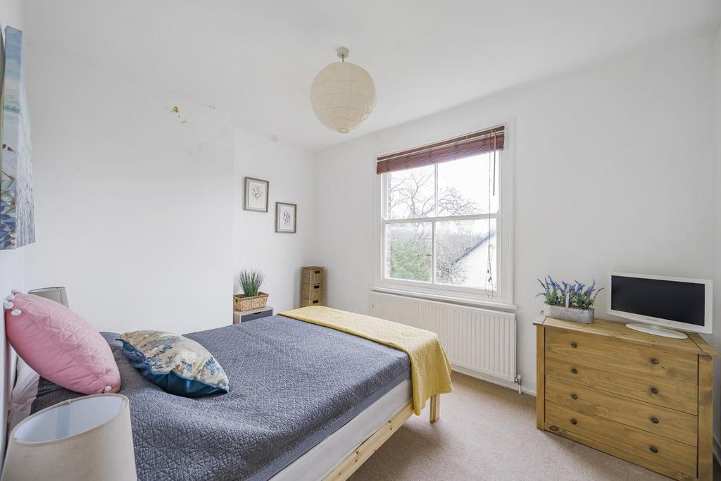 Belvedere Road, Crystal Palace 1 bed flat £300,000