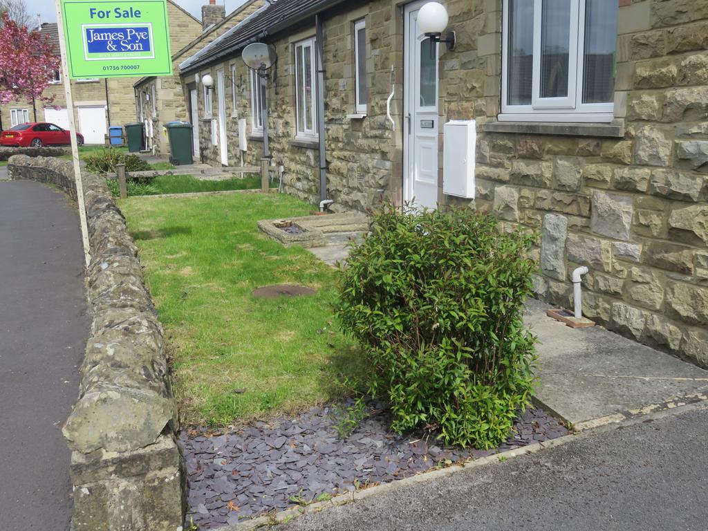 Linton Court, Skipton BD23 2 bed bungalow £210,000