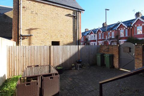 1 bedroom apartment to rent, Durnsford Road, London, SW19