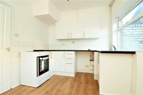 3 bedroom townhouse to rent, The Coppice, Liverpool