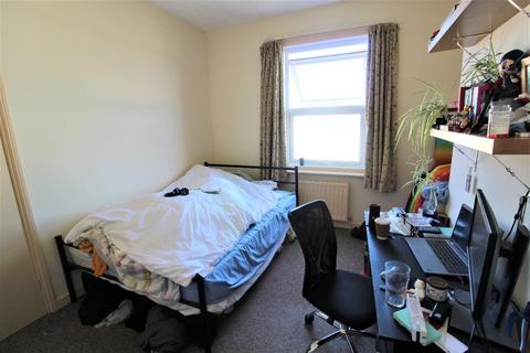 3 bedroom maisonette to rent, Hamilton Road, Brighton, BN1