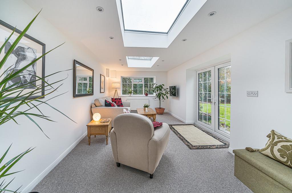 Filkins, Gloucestershire, GL7 3 bed bungalow for sale £800,000