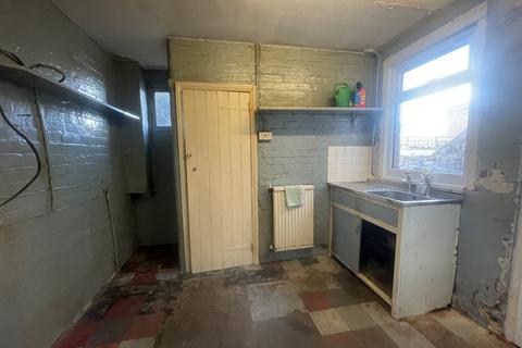 20 Cedars Road, Exeter, EX2 4NA