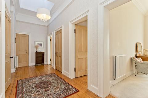 3/2 Granton Square, Edinburgh, EH5 1HE