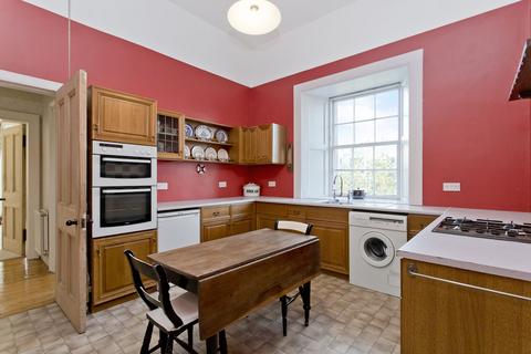 3/2 Granton Square, Edinburgh, EH5 1HE