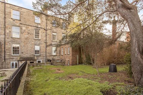 3/2 Granton Square, Edinburgh, EH5 1HE