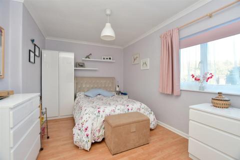 3 bedroom terraced house for sale - Vicarage Close, Halling, Rochester, Kent