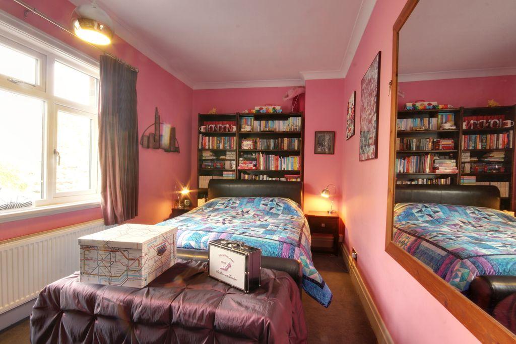 Bedroom 3 (Double)