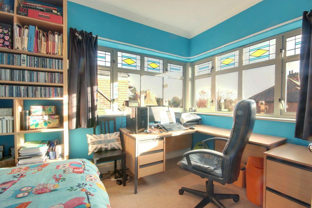Bedroom 4 (Double)