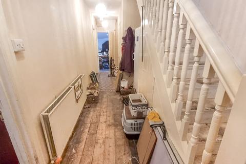 16 Acton Road, Bournemouth, BH10 4DW