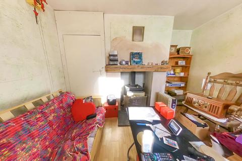 16 Acton Road, Bournemouth, BH10 4DW