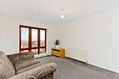 16/8 Hawkhill, Edinburgh, EH7 6LA