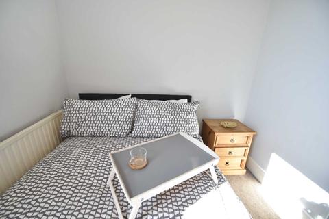 6 bedroom house share to rent - Gordon Road, Southend On Sea