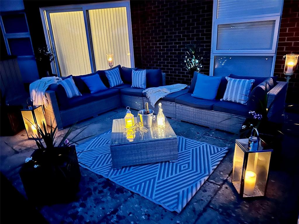 Camden Hurst, Milford on Sea, Lymington, Hampshire, SO41 2 bed