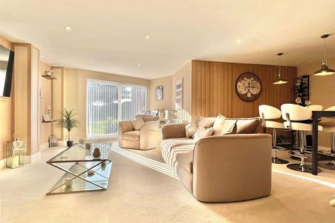 2 bedroom apartment for sale, Camden Hurst, Milford on Sea, Lymington, Hampshire, SO41