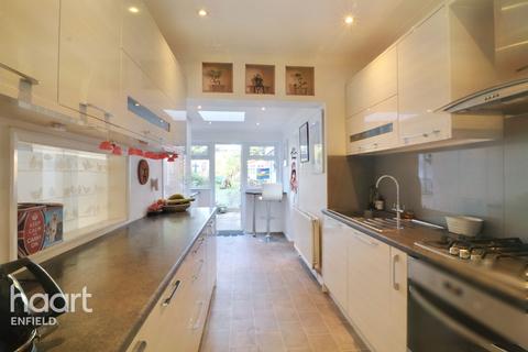 3 bedroom semi-detached house for sale - Queens Road, Enfield