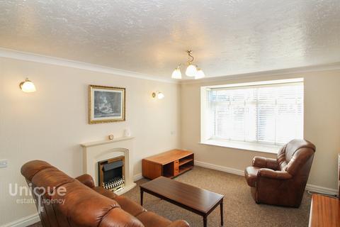 1 bedroom apartment for sale - St. Andrews Court, St. Andrews Road North, Lytham St. Annes, FY8