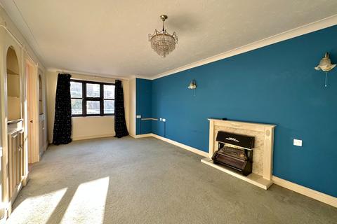 2 bedroom ground floor flat for sale - Maxwell Road, The Hollies Maxwell Road, HP9