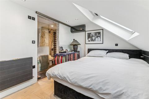 49 Orbain Road, London, SW6 7JZ