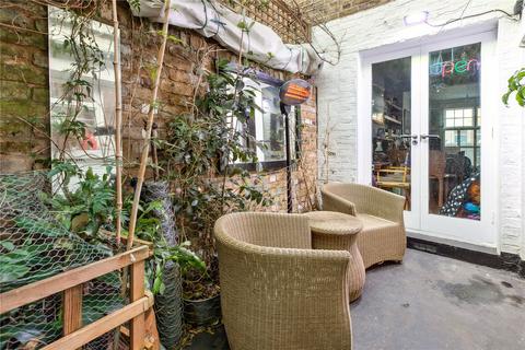49 Orbain Road, London, SW6 7JZ