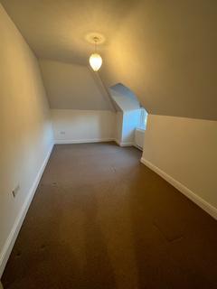 2 bedroom flat to rent, Victorian Crescent  Flat 5,  Victorian Crescent, Doncaster