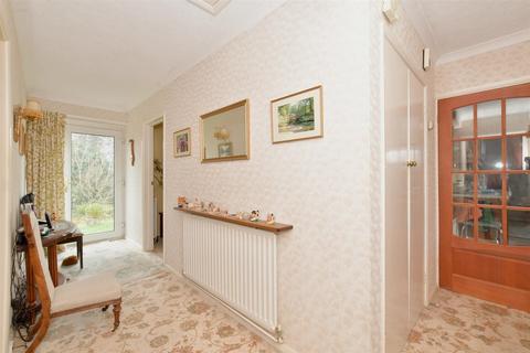 2 bedroom detached bungalow for sale - Bones Lane, Buriton, Petersfield, Hampshire