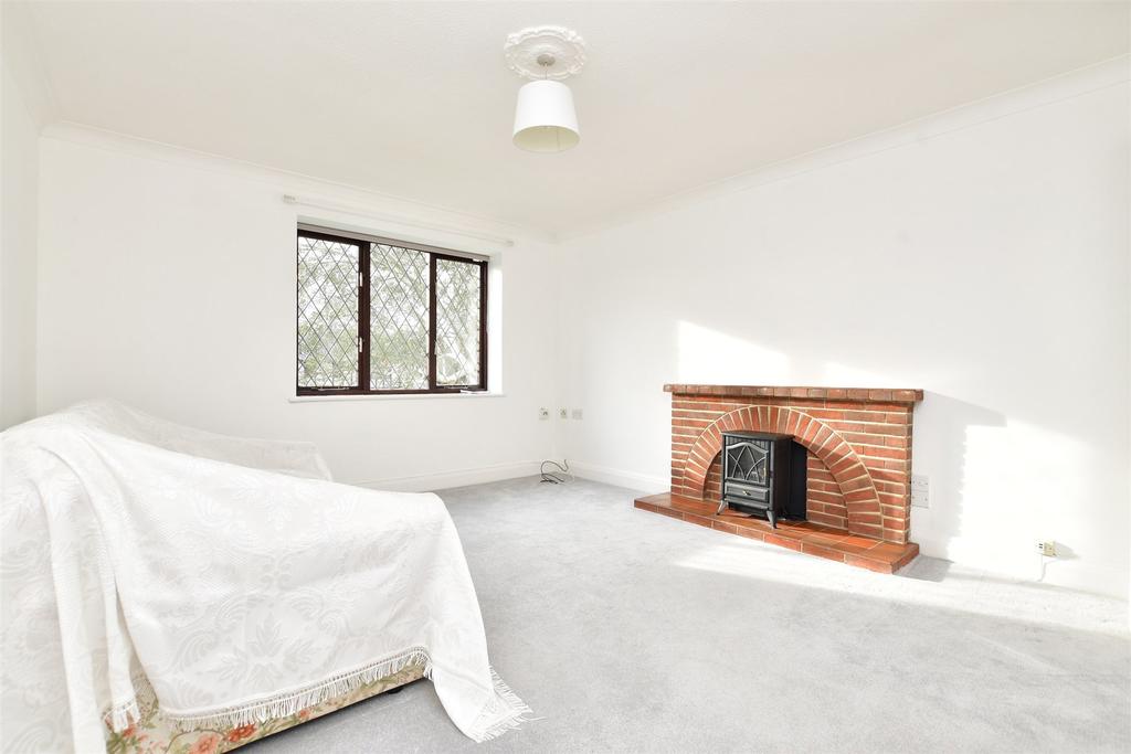 Monks Walk, Reigate, Surrey 1 bed flat for sale £175,000
