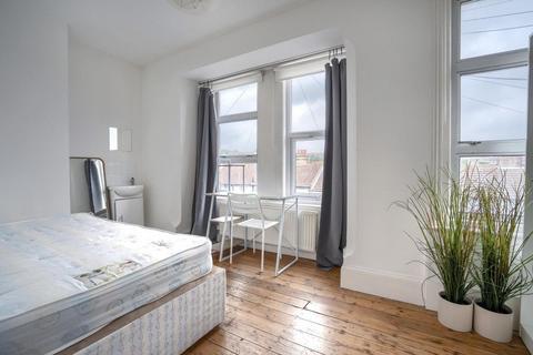 6 bedroom house to rent, Stanmer Park Road, BRIGHTON BN1