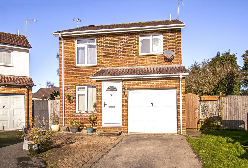 Nightjar Close, Creekmoor, Poole, Dorset, BH17 4 bed detached house for