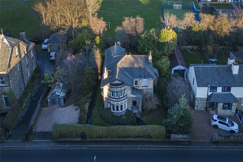 4 bedroom detached house for sale, Knowl Road, Mirfield, West Yorkshire, WF14