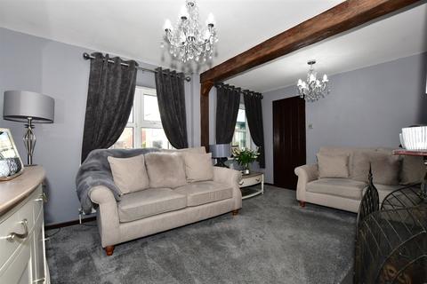 1 Goldsworth Drive, Rochester, ME2 3NR