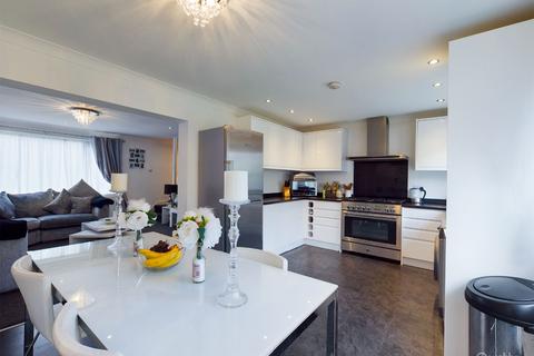 1 Markfield, Croydon, CR0 9HH